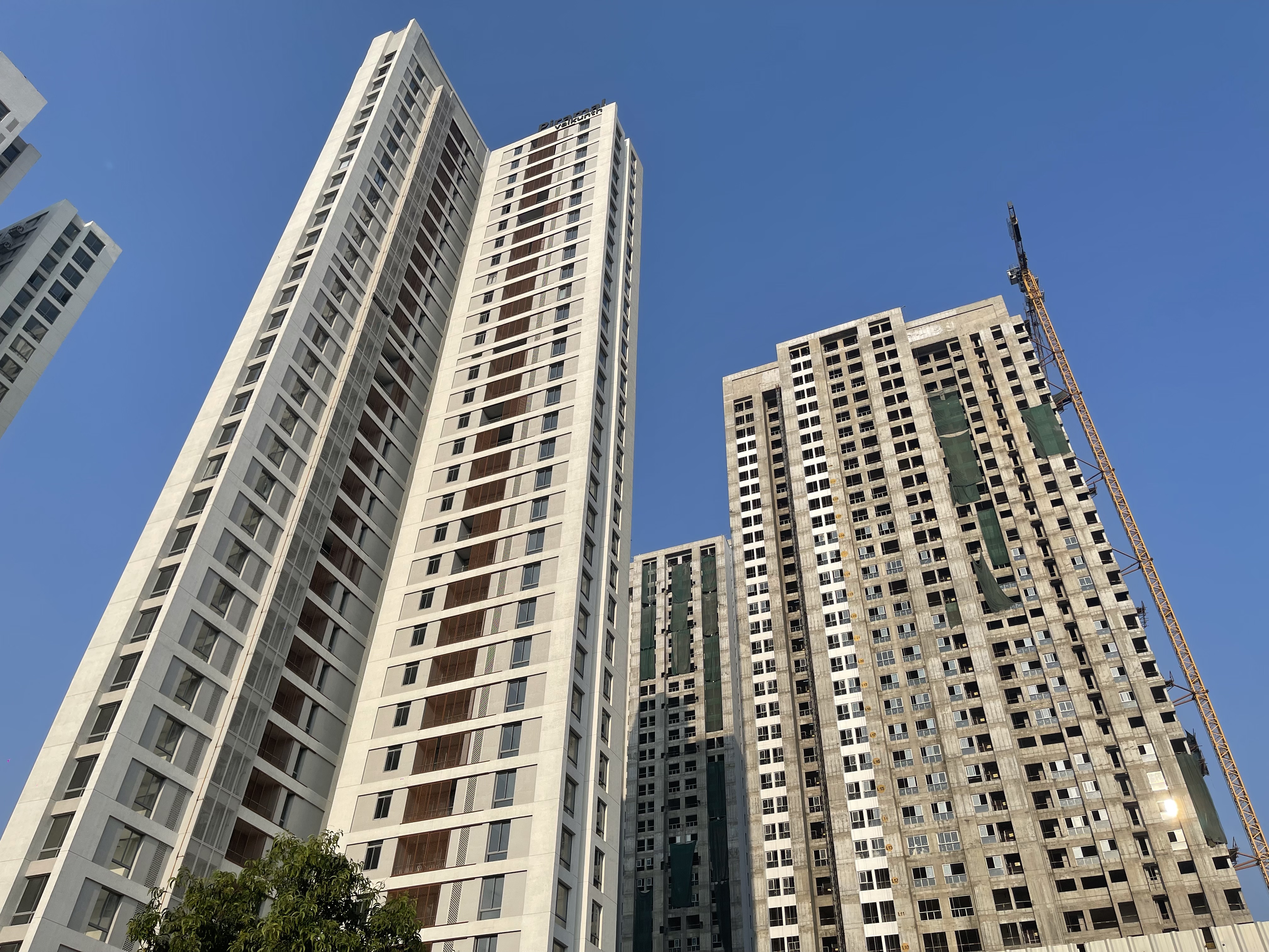 Why is Co-operative Housing Society NOC required for Selling Flats in Mumbai